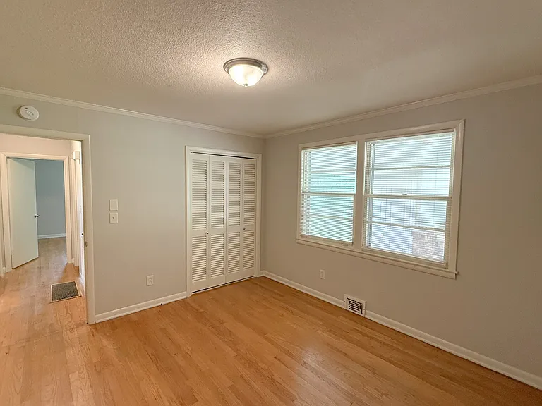 7620 Charlotte Dr SW — Photo 17