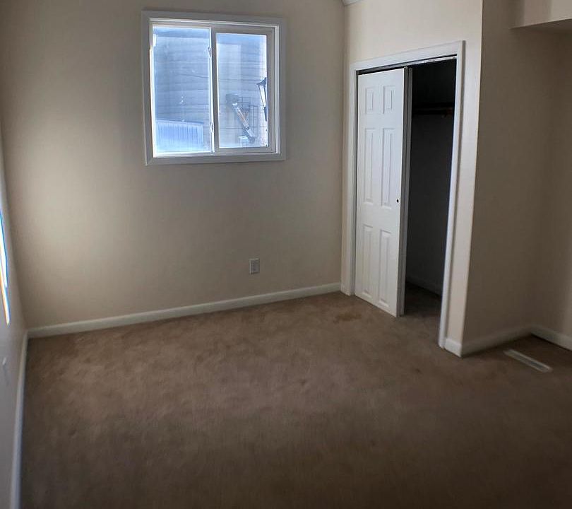 2nd image of 110 N Front St