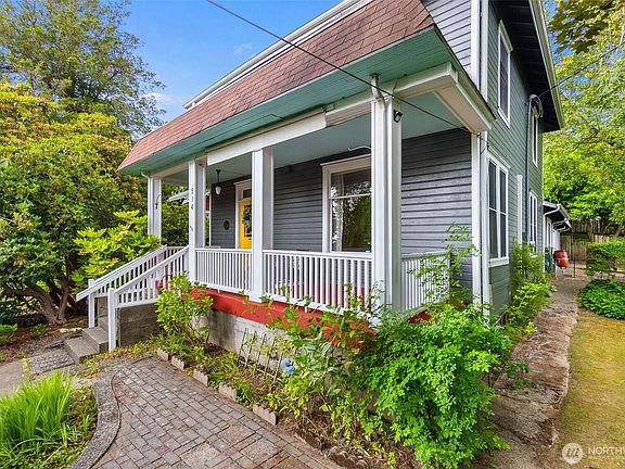 3rd image of 514 Quince Street NE