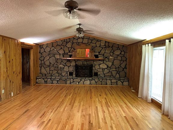 3rd image of 498 Hopkins Brown Ln