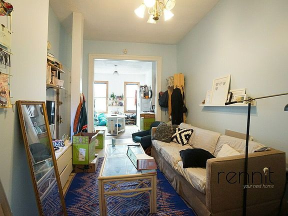 3rd image of 114 Walton St #9B