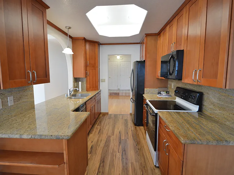 3471 Windsor Ct — Photo 6
