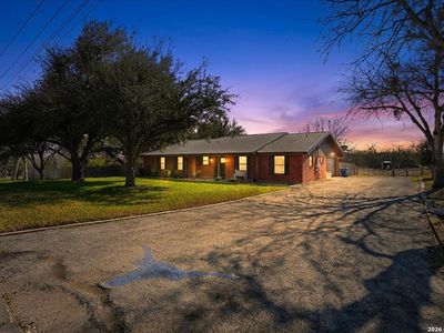 301 Lagarto Rd, George West, TX, 78022