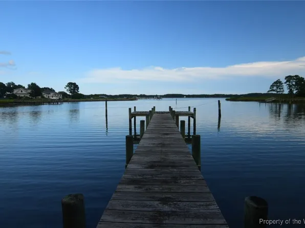 156 Pine View Dr, Foster, VA 23056