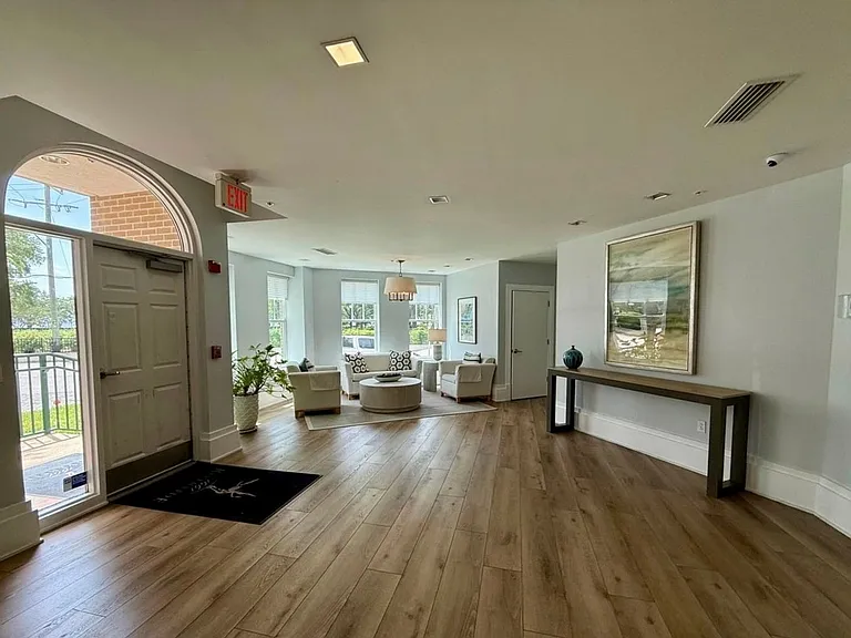 1661 Riverside Ave #415 — Photo 14