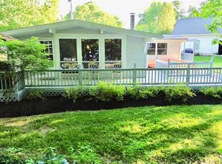 76 Rockaway Dr, Rome, OH 44085