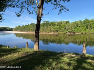 25417 Turps Dr, Lucedale, MS 39452