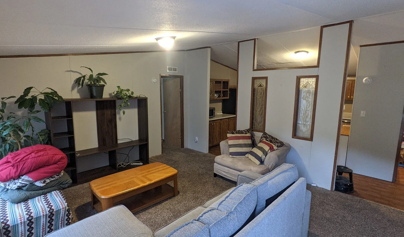 3 bed, 1120 sqft, $1,300 — Photo 3