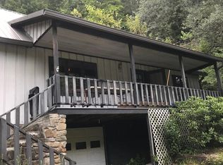 2251 Snowbird Rd, Robbinsville, NC 28771