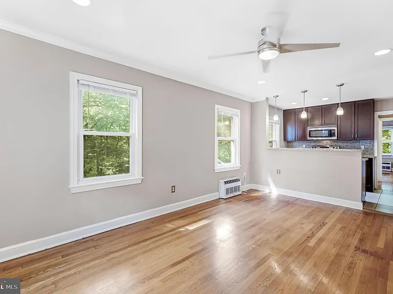 7300 Flower Ave #3 — Photo 2