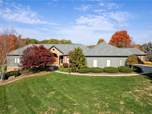1467 Hunt Club Dr, Wooster, OH 44691