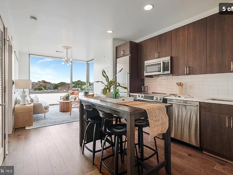 1500 Pennsylvania Ave SE #407 — Photo 7