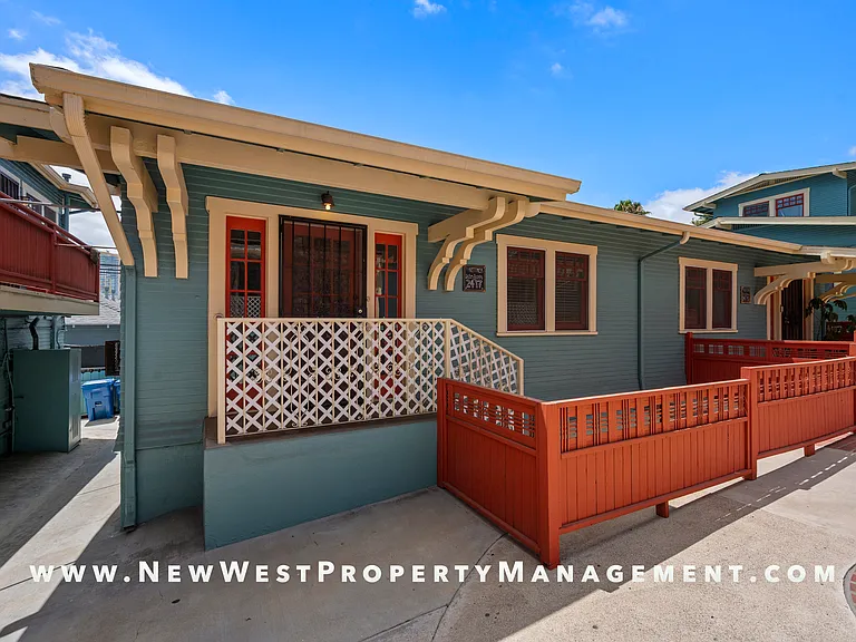 2417 Market St — Photo 7