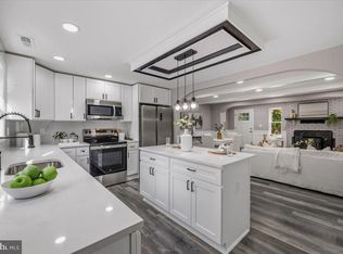 94 Pine Rd, Pasadena, MD 21122