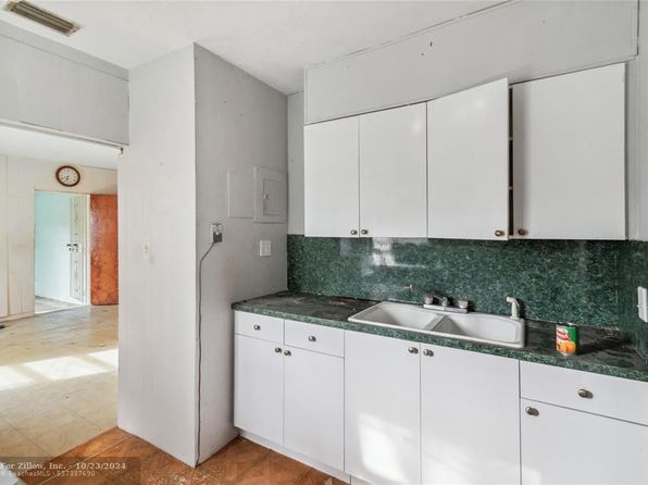 miami-florida-442004746 picture