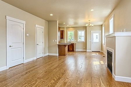 4th image of 515 G St APT 355