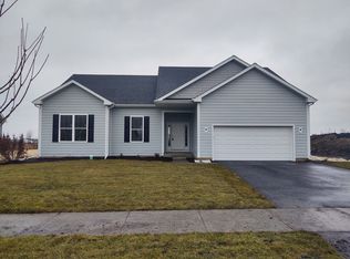 744 Juniper St, Oswego, IL 60543