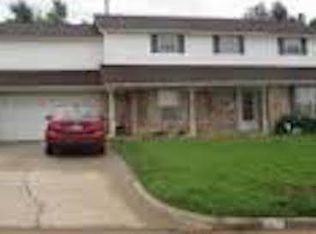 5908 Seminole Rd, Warr Acres, OK 73132