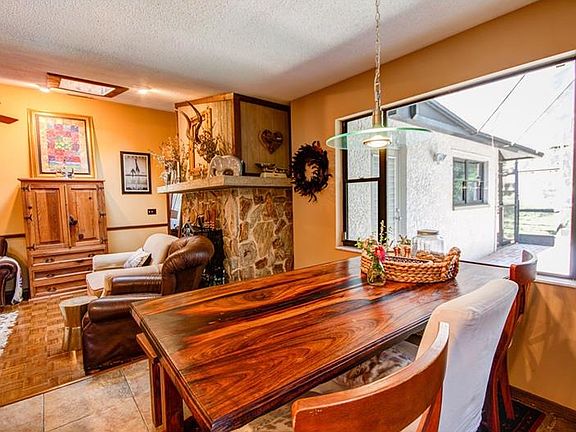 4th image of 10 Oakwood Ct