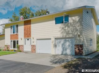 1658 Bridgewater Dr, Fairbanks, AK 99709