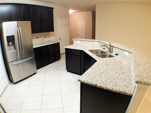 5th image of 1404 Villa Paloma Blvd