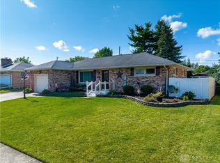 4473 Phoenix Dr, Springfield, OH 45503