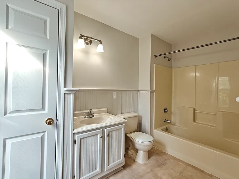 88 Devon Rd — Photo 24