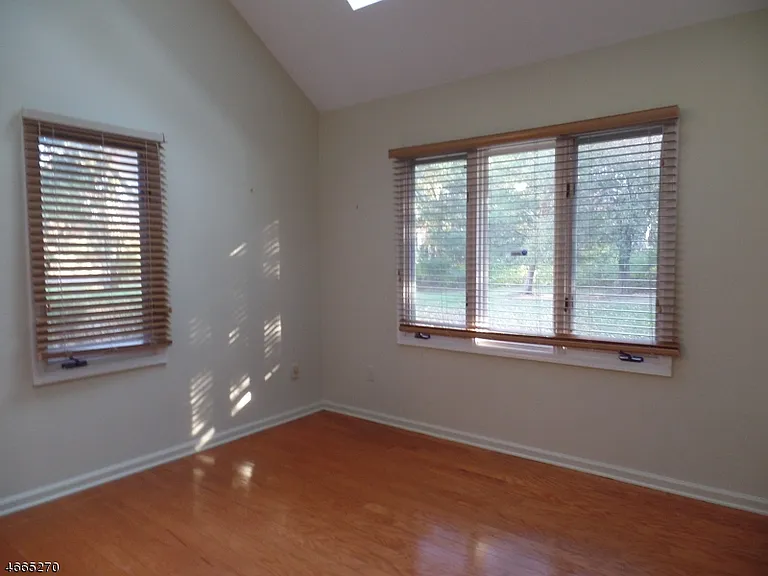 85 Village Dr — Photo 10