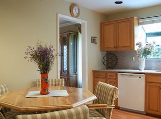 118 Fisher Rd, Mahwah, NJ 07430