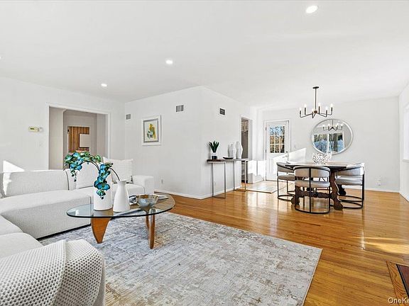 5th image of 196 Old Army Road