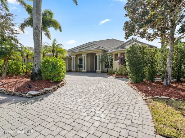 814 Chatsworth Dr, Melbourne, FL 32940