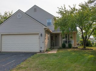 1913 Grosse Pointe Ct, Hanover Park, IL 60133