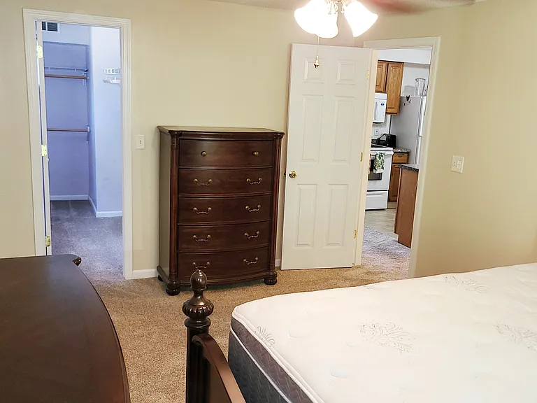 12K Sunmist Sq #12K — Photo 12