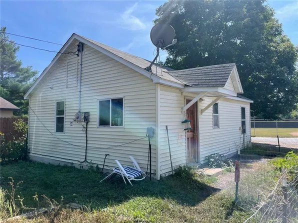 809 19th Avenue E, Menomonie, WI 54751