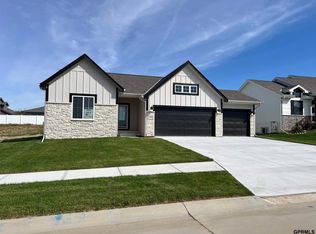 12021 Daniell Rd, Bellevue, NE 68123