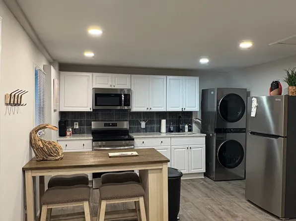 13 Hibiscus Ave #2, Savannah, GA 31404