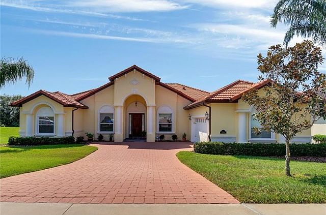 1st image of 11939 Cypress Landing Ave
