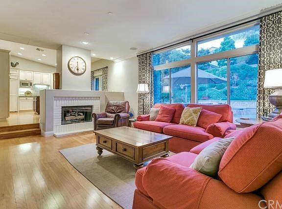 3rd image of 5768 Parkcrest Dr