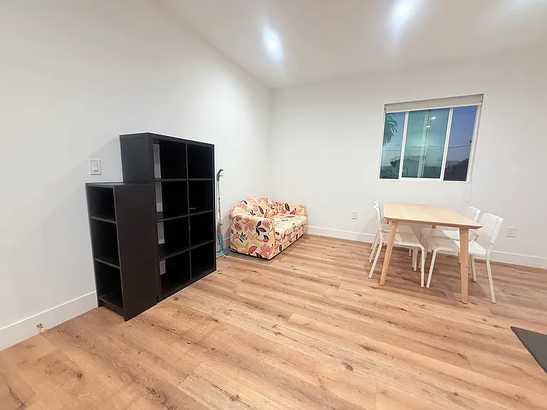 3025 Walton Ave #3 — Photo 3