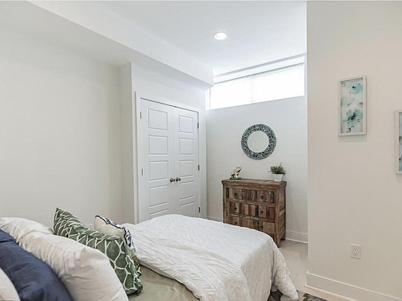 5th image of 1775 Frankford Ave #5