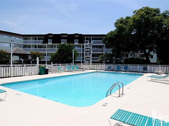 3rd image of 1100 S Fort Fisher Boulevard #2202B