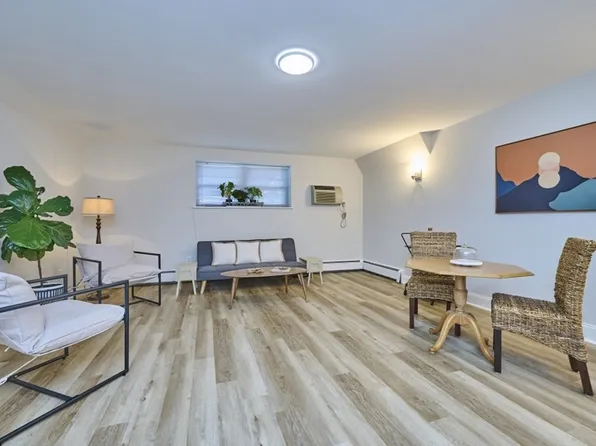 48 Coffey St APT 10A, Dorchester, MA 02122