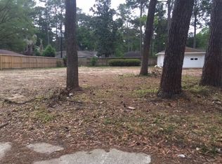 10011 Green Tree Rd, Houston, TX 77042