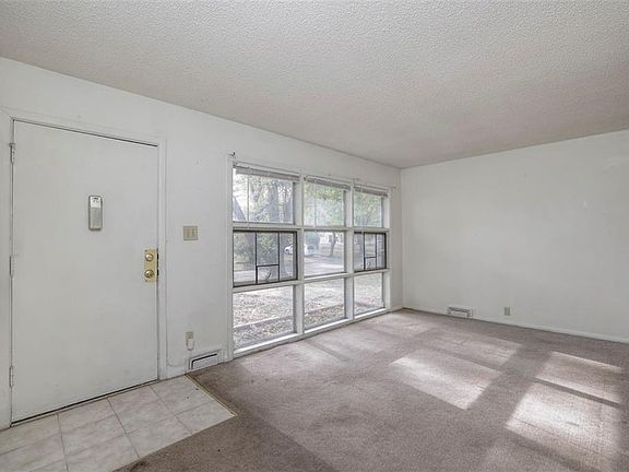 5th image of 11204 Corrington Ave