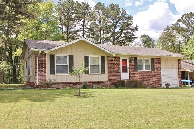 1st image of 2119 Eastover Dr