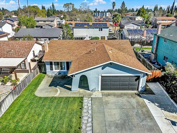 2nd image of 236 Plantation Way
