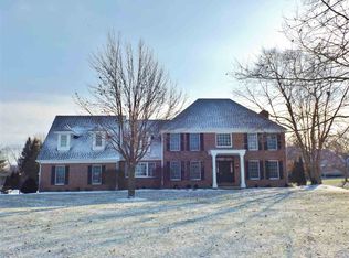 1611 Sycamore Hills Dr, Fort Wayne, IN 46814