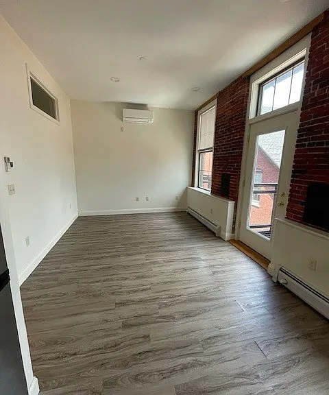 6 Dixon Ave #301 — Photo 4