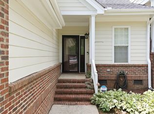 8305 Amber Leaf Ct, Raleigh, NC 27612