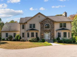 203 N Anguilla Rd, Pawcatuck, CT 06379